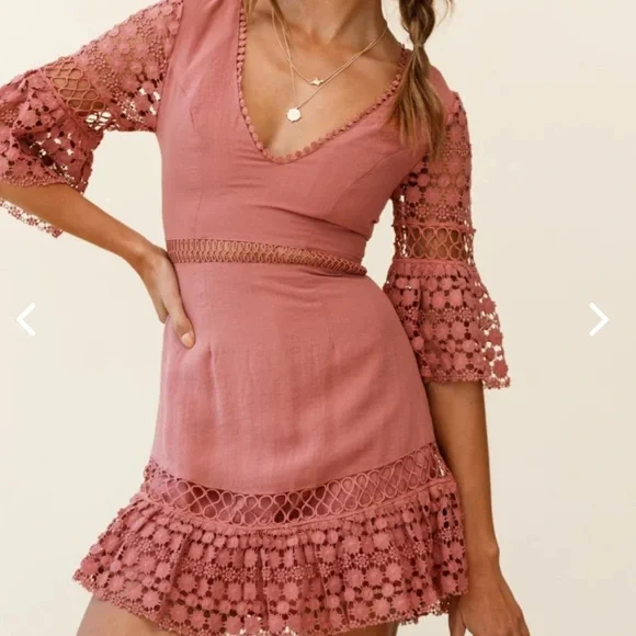 selfie leslie pink rose dress Amora Rose Halterneck Maxi Dress Hot Pink